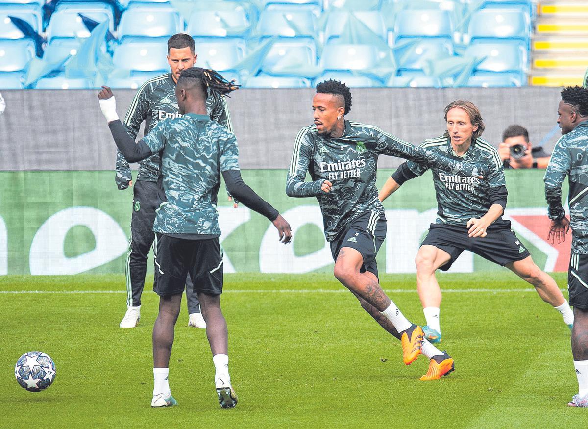 ALINEACIONES CITY MADRID Militao titular en lugar de Rüdiger El