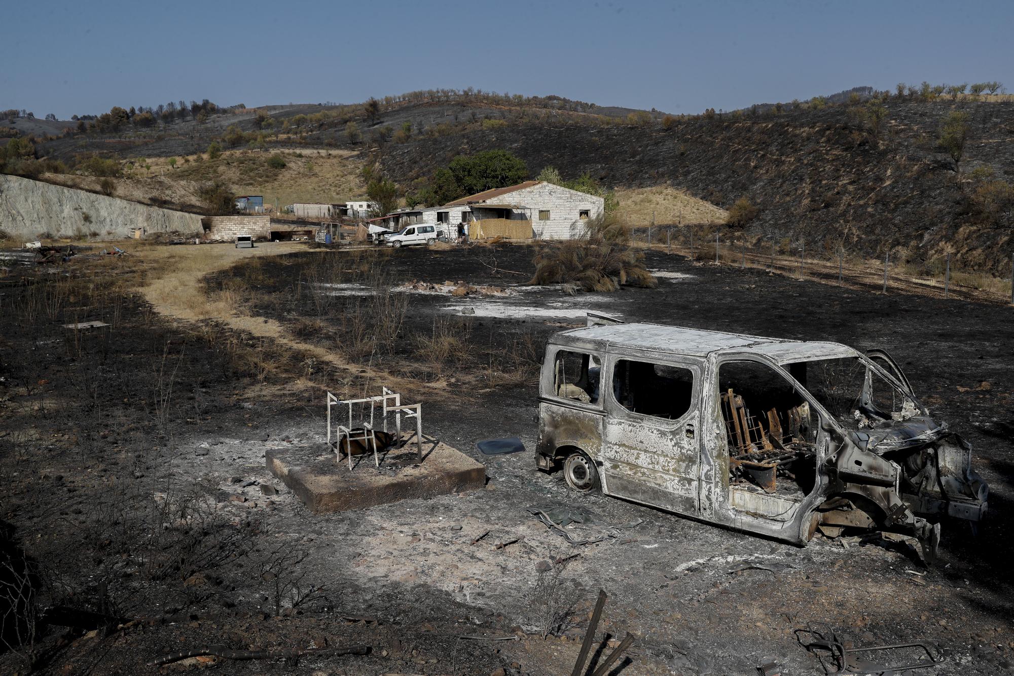 Incendio De Ateca El Fuego Se Apaga Los Vecinos Vuelven A Sus Casas Y