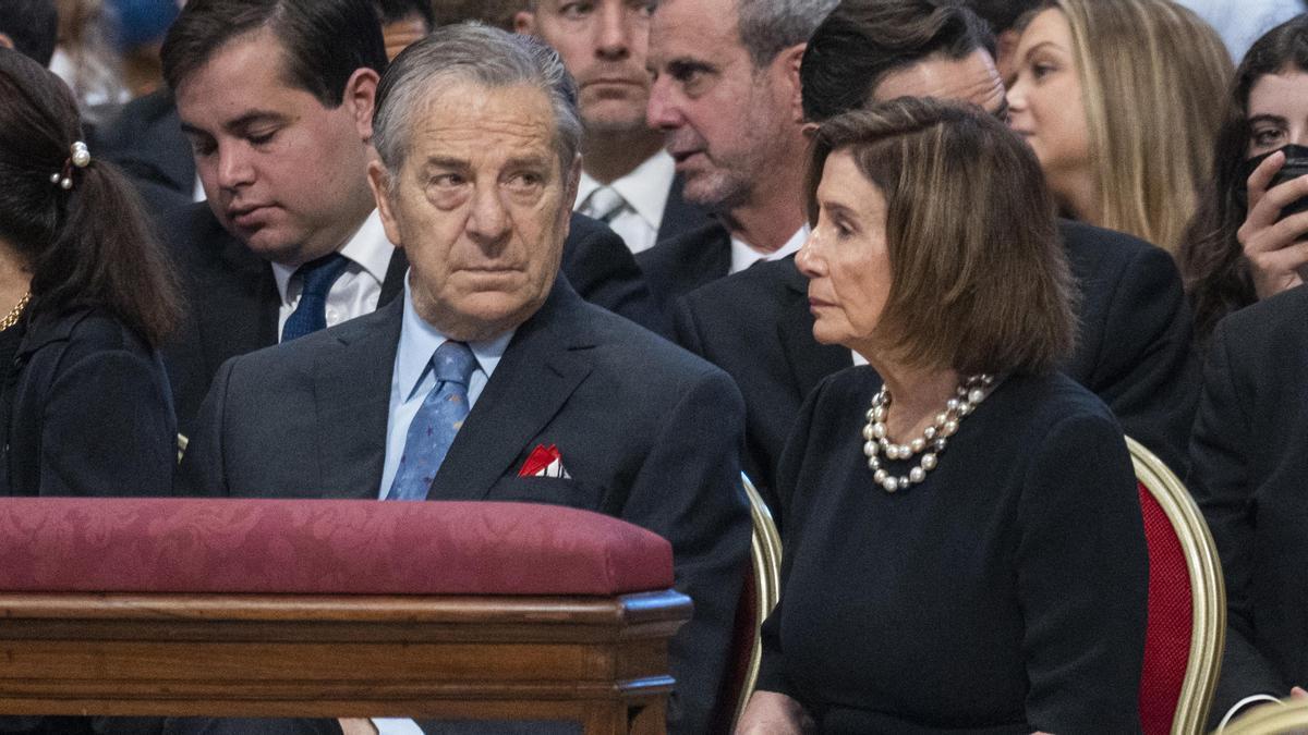 Nancy Pelosi su marido, Paul Pelosi.