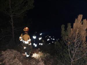 El incendio devora cinco masías habitadas en la barriada de La García de San Agustín en Teruel