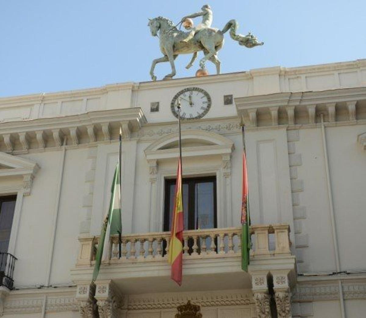 Fachada del Ayuntamiento de Granada.