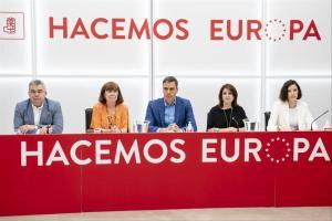 El PSOE abre una "reflexión" sin autocrítica y desvincula a Sánchez del batacazo andaluz