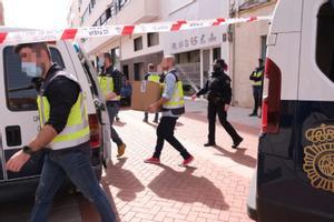 La Policía detiene a los hermanos Paterna y registra sus domicilios y la oficina de Zoe en Elda