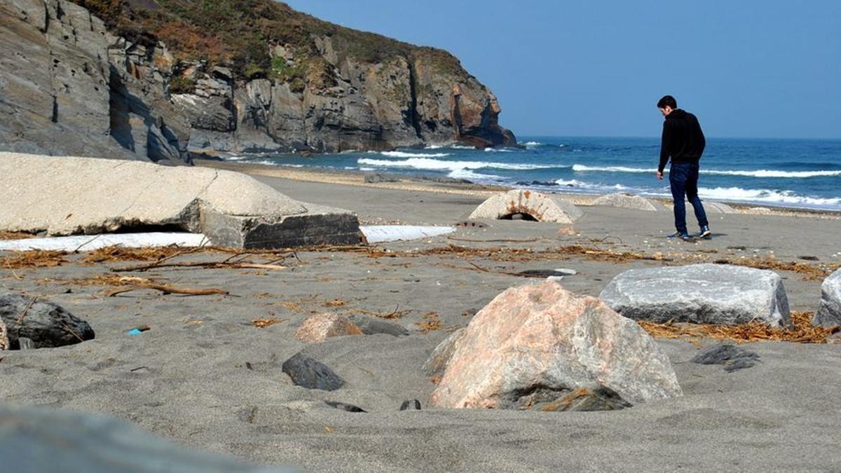 Muere Un Hombre Ahogado En Una Playa De Asturias Cuando Intentaba