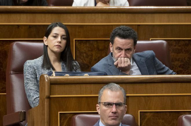 Inés Arrimadas y Edmundo Bal en un pleno del Congreso.
