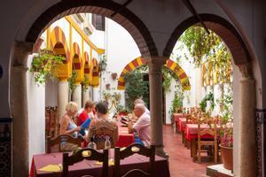 La gastronomía andaluza pone la guinda a tus mejores vacaciones. TURISMO DE ANDALUCÍA.