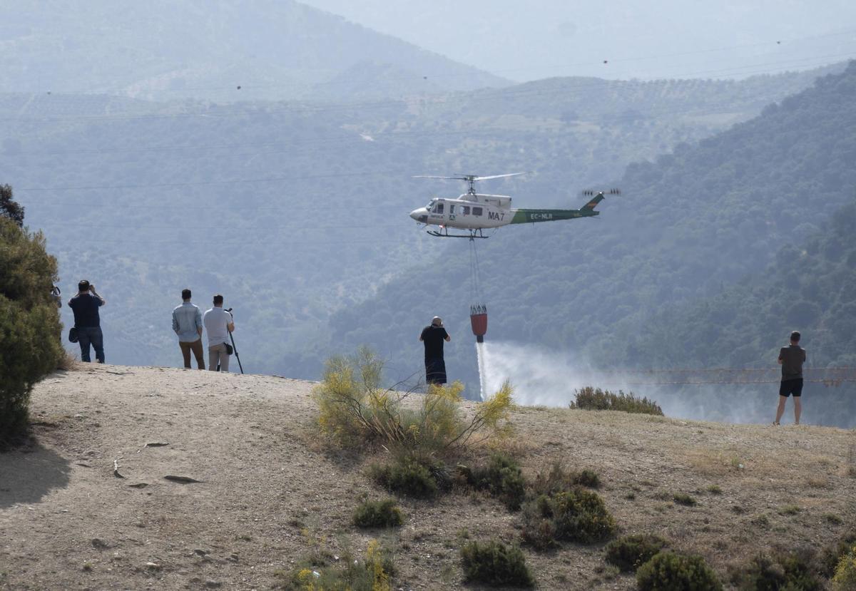 El incendio forestal de Granada podría haber sido provocado por una barbacoa