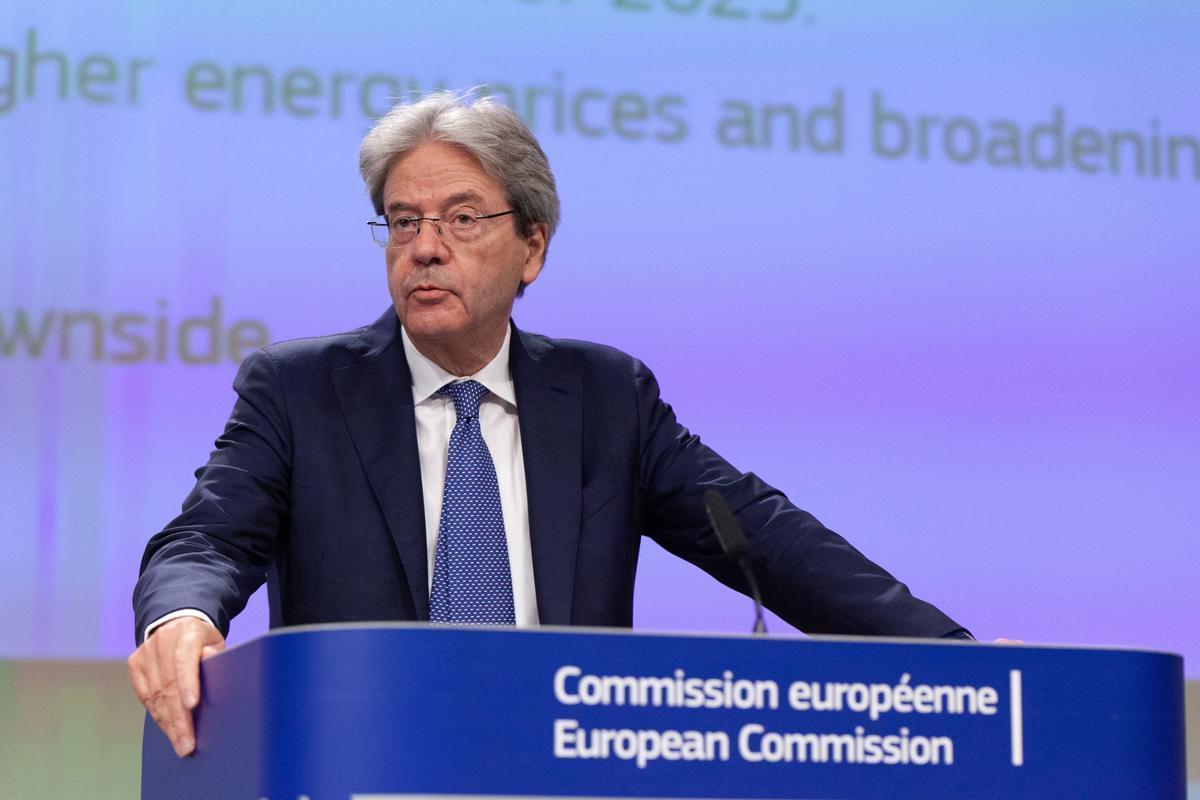 Bruselas confía en evitar una “recesión profunda” y en que solo haya una “breve contracción”