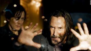 Keanu Reeves y Carrie-Anne Moss, en ’Matrix Resurrections’.