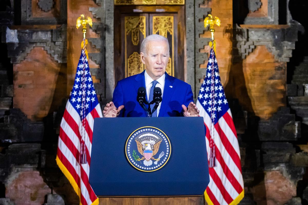 Biden insta a los políticos en EEUU a denunciar el antisemitismo tras los comentarios de Kanye West