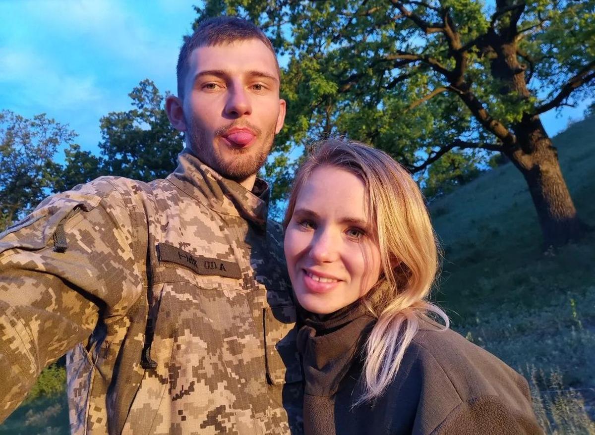 Las redes sociales se unen para ayudar a Andrew un soldado ucraniano que ha perdido los ojos y los brazos por un misil ruso