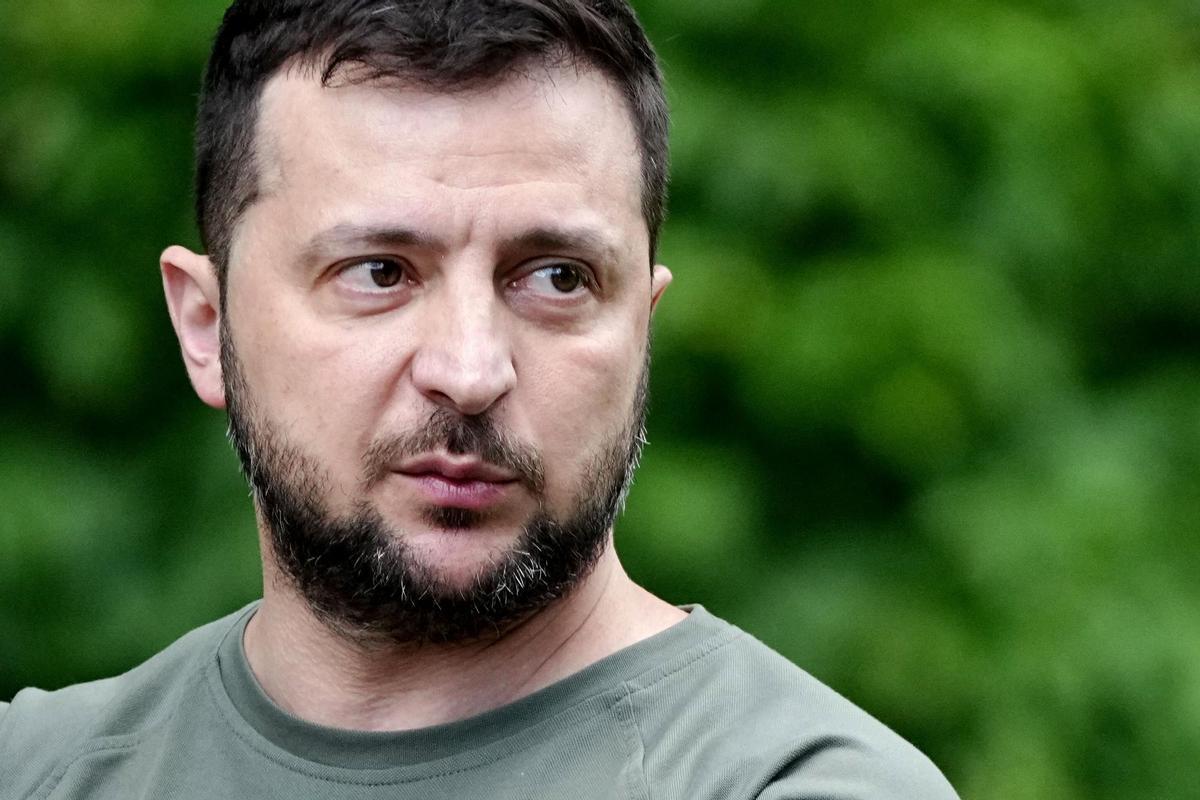 Zelenski despide a 28 miembros del servicio secreto de Ucrania