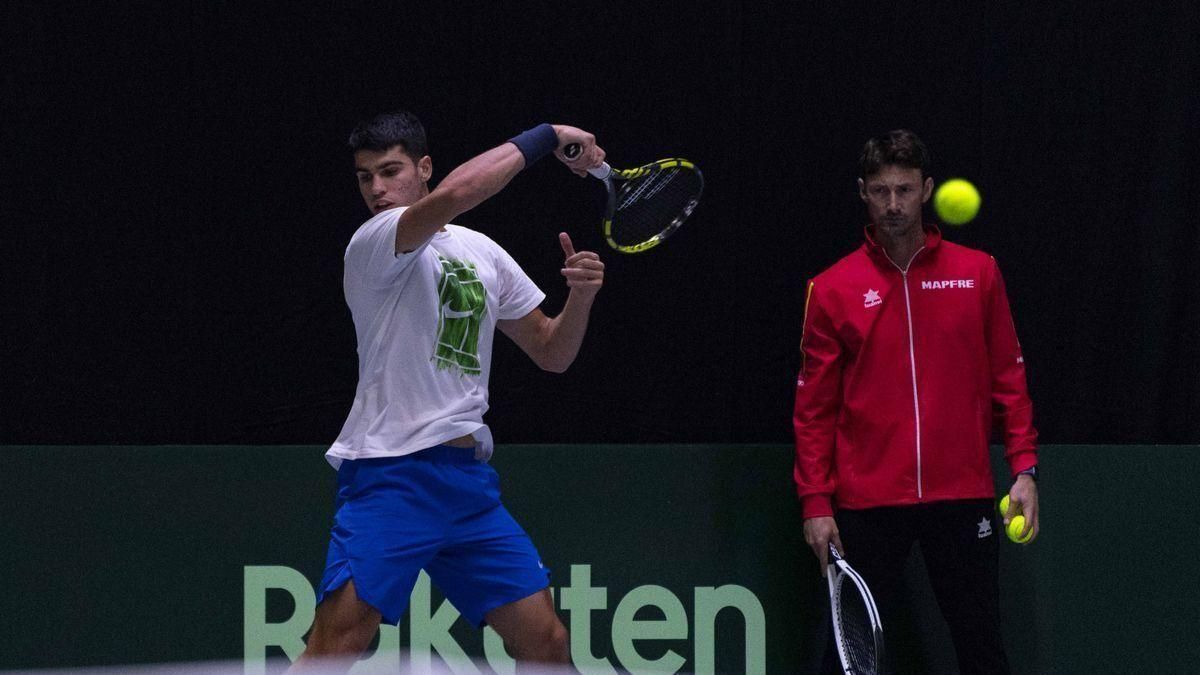 Carlos Alcaraz da positivo por coronavirus y no podrá jugar la Copa Davis Carlos Alcaraz da positivo por coronavirus y no podrá jugar la Copa Davis