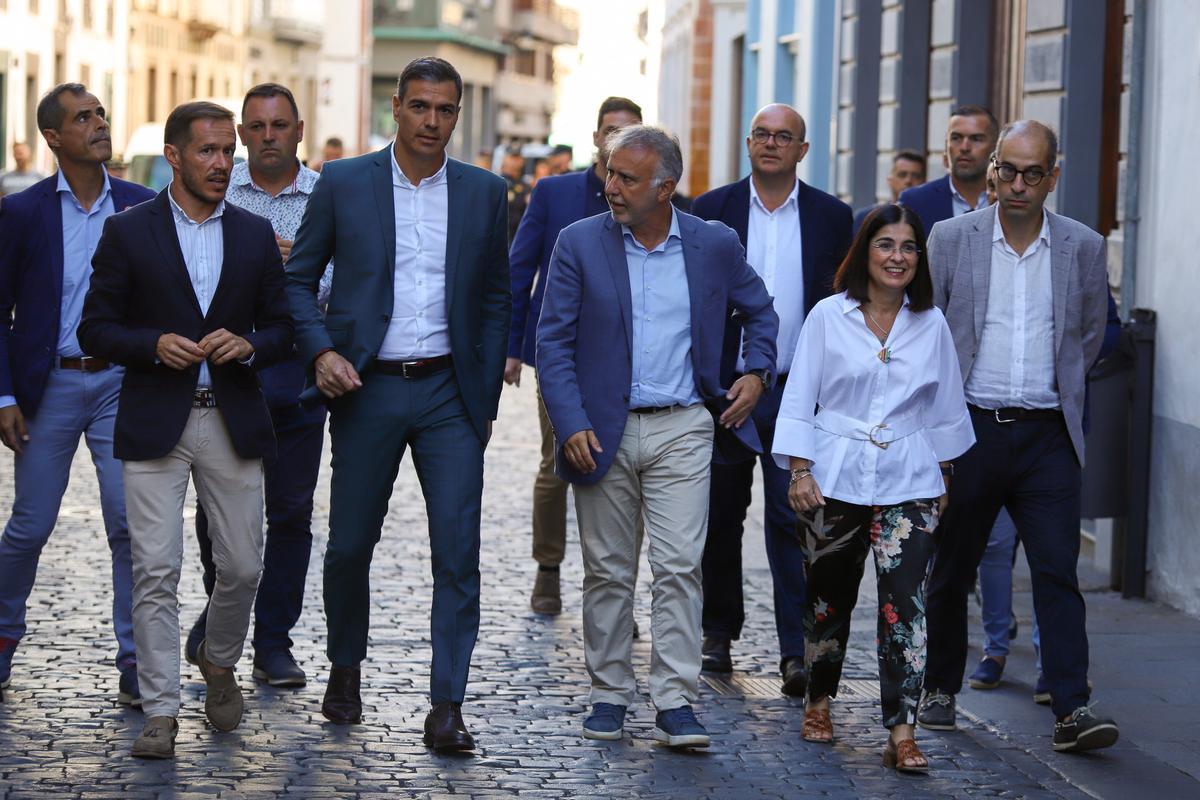 Enfriarse Correa Diploma Pedro Sánchez | Sánchez 'monta' un acto electoral en Canarias para lanzar  la campaña de Darias | El Periódico de España