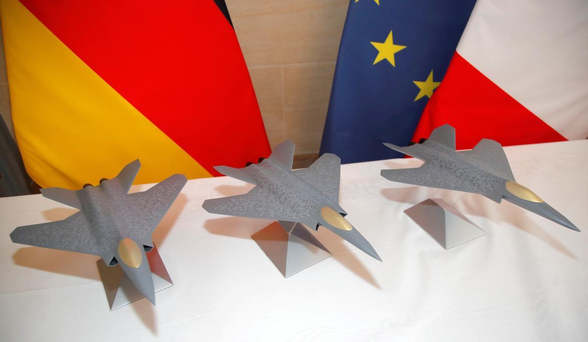 España cierra un acuerdo con Francia y Alemania para participar en el futuro caza europeo