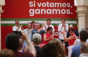 El PSOE se conjura con sus barones para espantar el desánimo por las encuestas