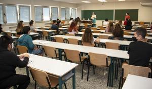 Quejas en Extremadura por el examen de matemáticas de la EBAU: "Hay que ir con segundo de carrera aprobado"