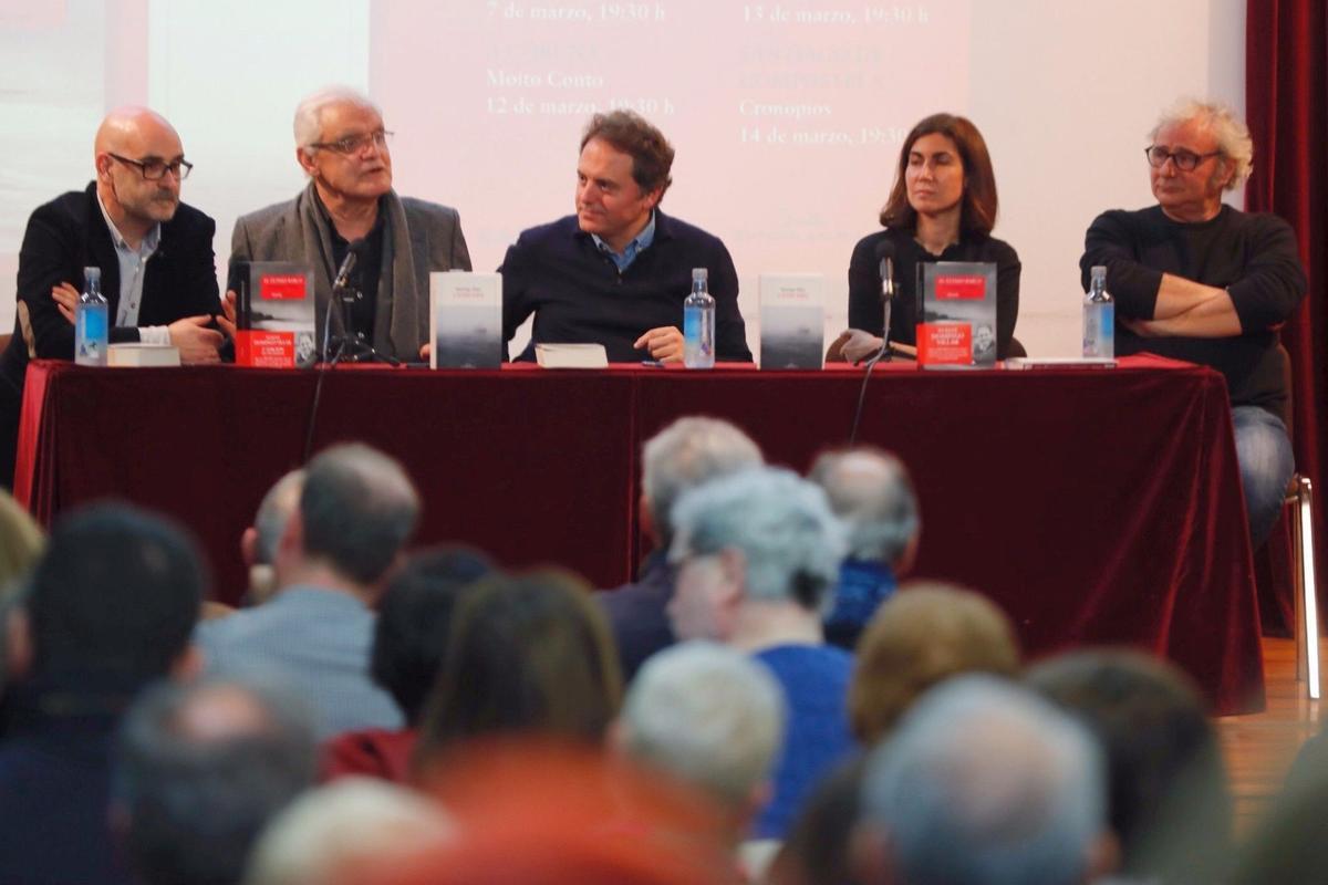 Muere Domingo Villar, el escritor que catapultó a Vigo al 'best seller'