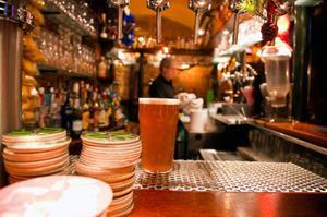 El gran cambio de la hostelería en España: cierran 2.000 bares cada año y abren 1.000 restaurantes