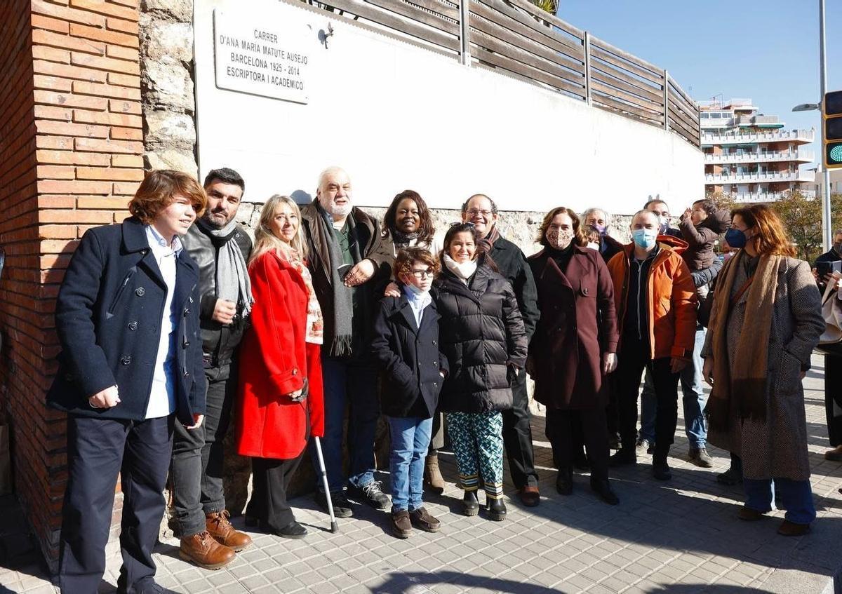 Barcelona cambia el nombre de la calle Ramiro de Maeztu por el de la escritora Ana María Matute