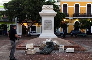 Derrumban la estatua del conquistador Ponce de León horas antes de la visita de Felipe VI a Puerto Rico