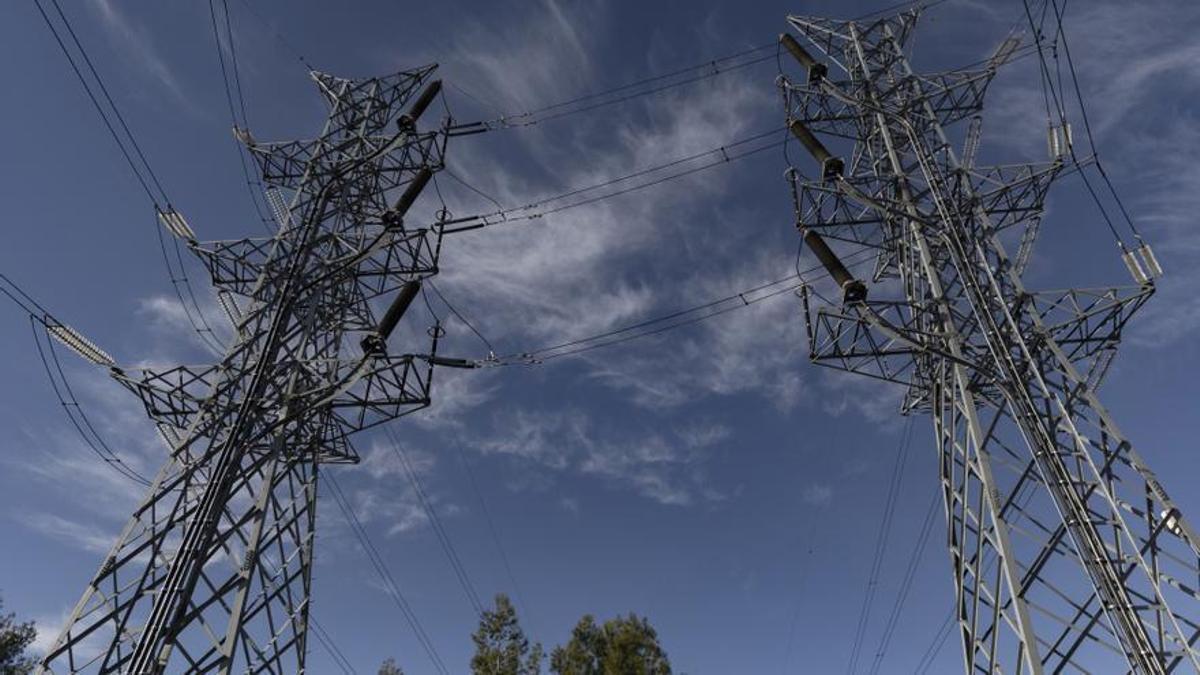 El precio de la luz se desploma el viernes hasta mínimos de febrero de 2021