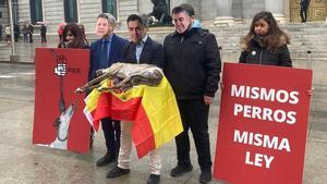 Unidas Podemos y PSOE aplazan la tramitación de la ley de bienestar animal por los perros de caza