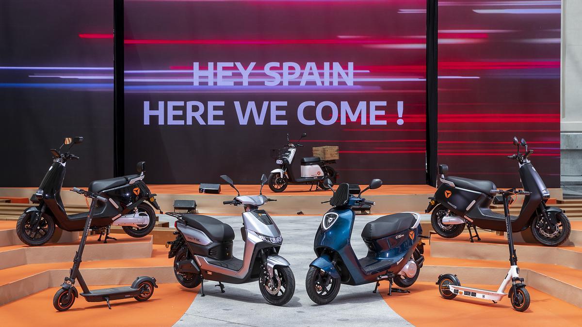 Yadea España presenta su gama de scooters y patinetes eléctricos