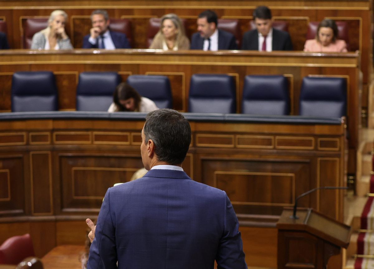 El presidente del Gobierno, Pedro Sánchez, interviene durante una sesión plenaria en el Congreso de los Diputados, a 2 de noviembre de 2022, en Madrid (España). El presidente del Gobierno, Pedro Sánchez, interviene durante una sesión plenaria en el Congreso de los Diputados, a 2 de noviembre de 2022, en Madrid (España).
