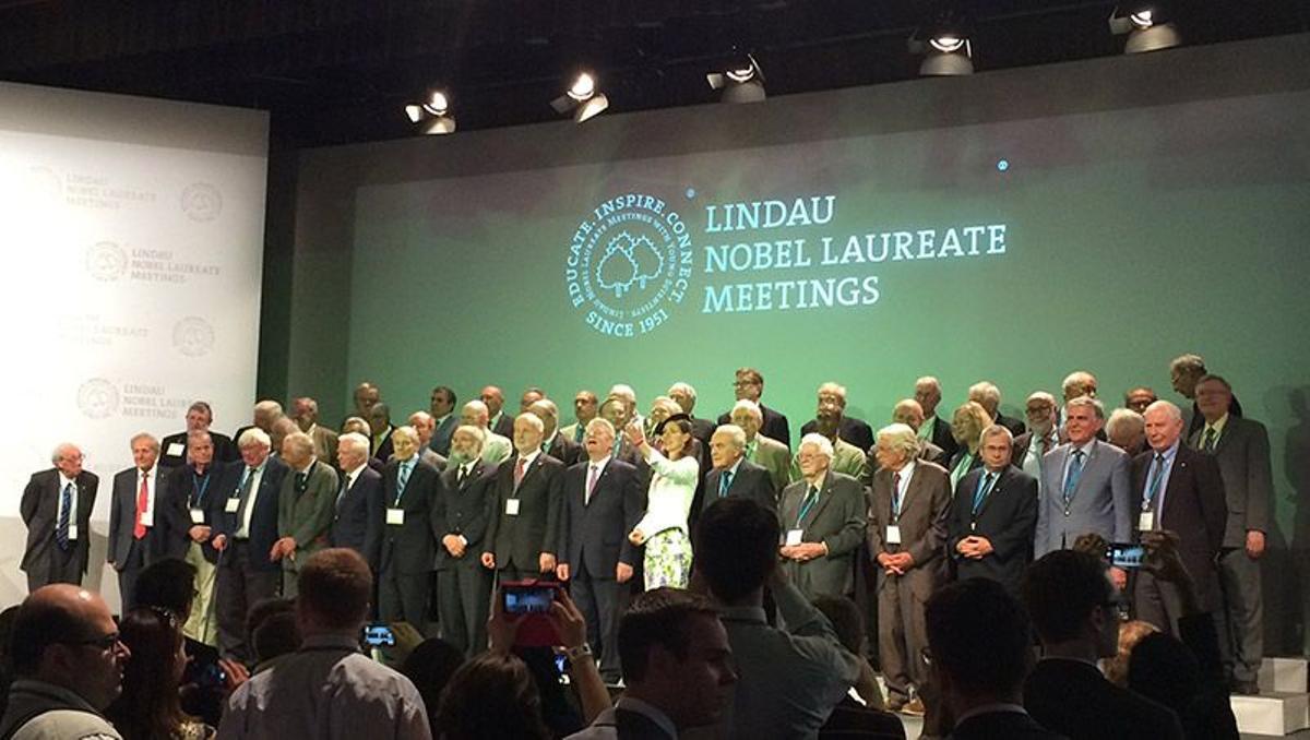 Un centenar de premios Nobel pide poner fin a la guerra en Ucrania y evocan la amenaza nuclear