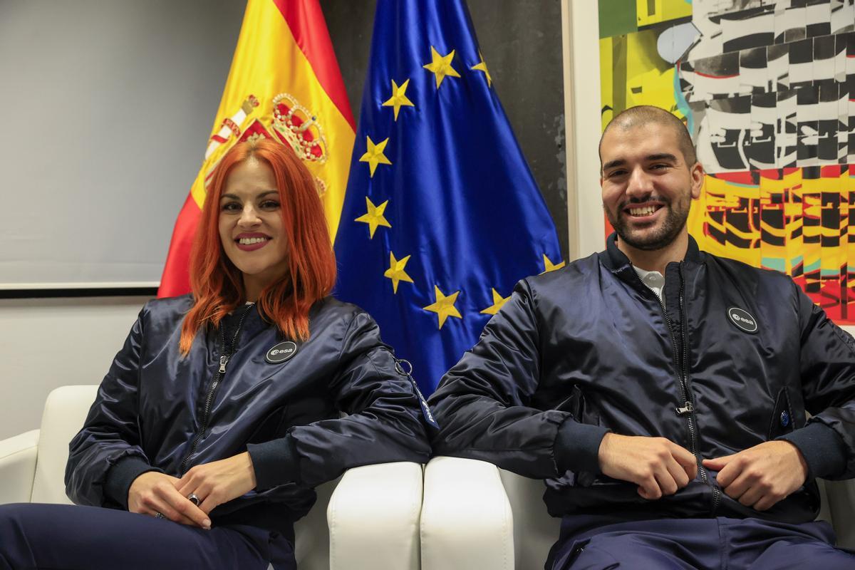 Pablo Álvarez y Sara García, elegidos astronautas de la Agencia Espacial Europea (ESA), en una entrevista con EFE en Madrid. EFE / Zipi Aragón