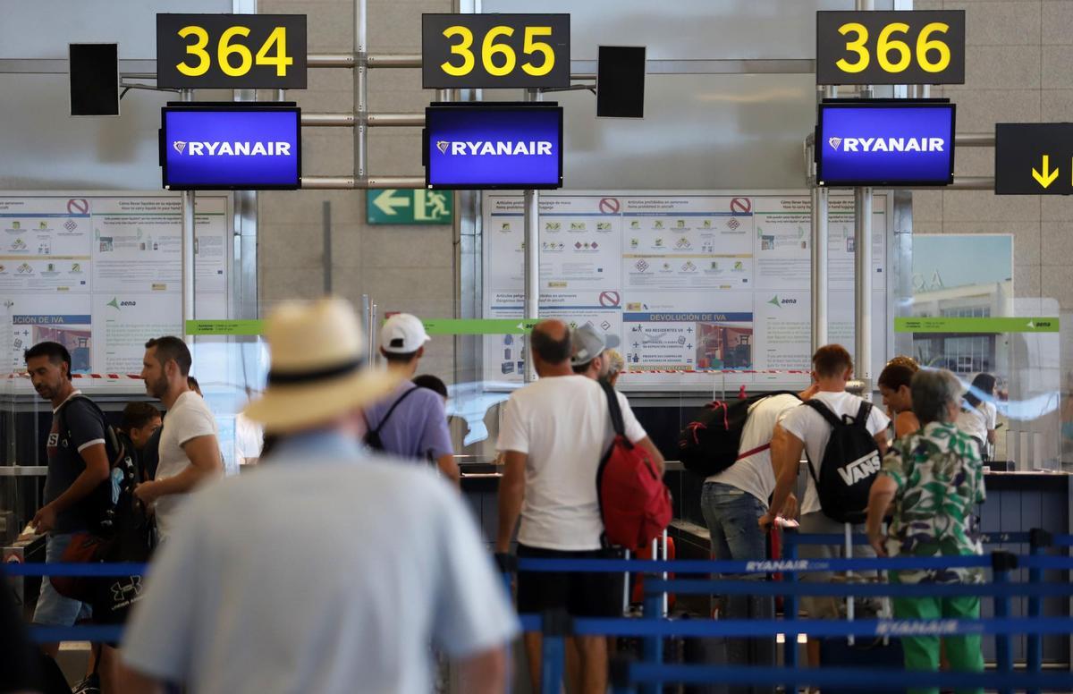 La huelga en Ryanair provoca dos cancelaciones y 227 retrasos
