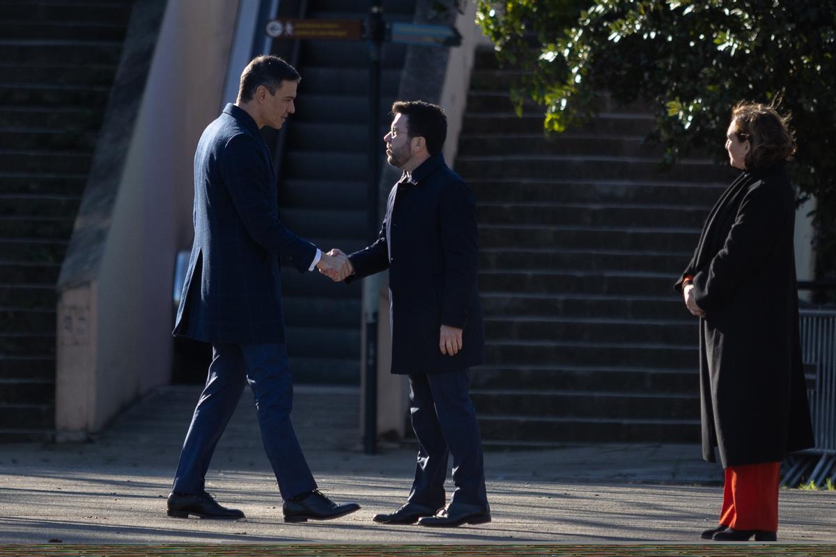 Aragonès justifica su espantada a Sánchez y Macron: "El 'procés' no ha terminado"