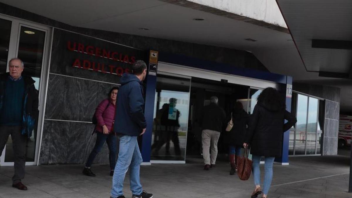 Pánico en el Hospital Universitario Central de Asturias: apuñala al novio de su expareja, ingresada tras un accidente