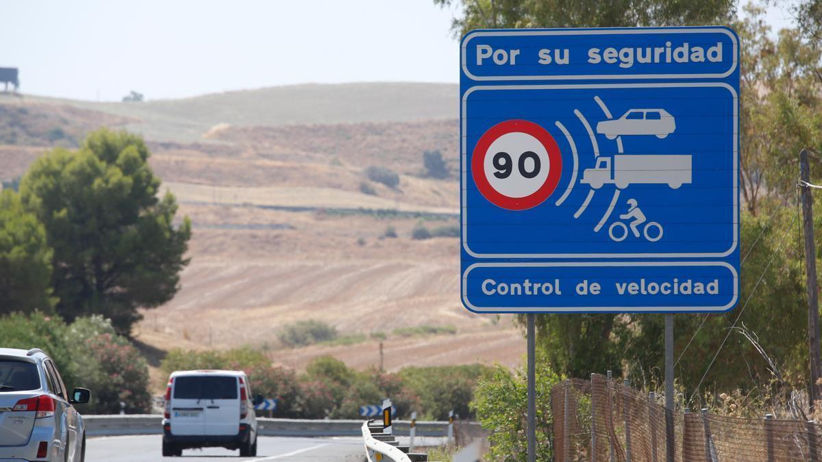 Aviso de control de velocidad mediante radar en Córdoba