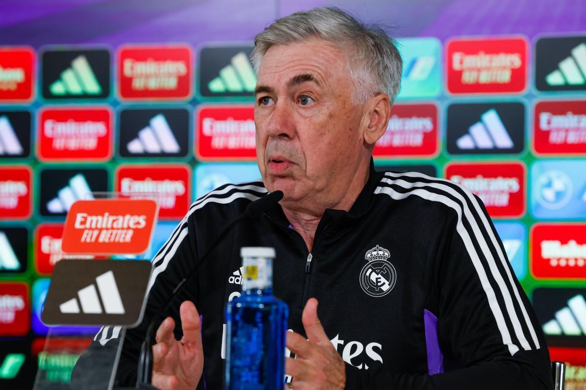 Ancelotti: "¿Modric y Benzema a Arabia? Las leyendas del Madrid deben terminar en el Madrid" Ancelotti: "¿Modric y Benzema a Arabia? Las leyendas del Madrid deben terminar en el Madrid"