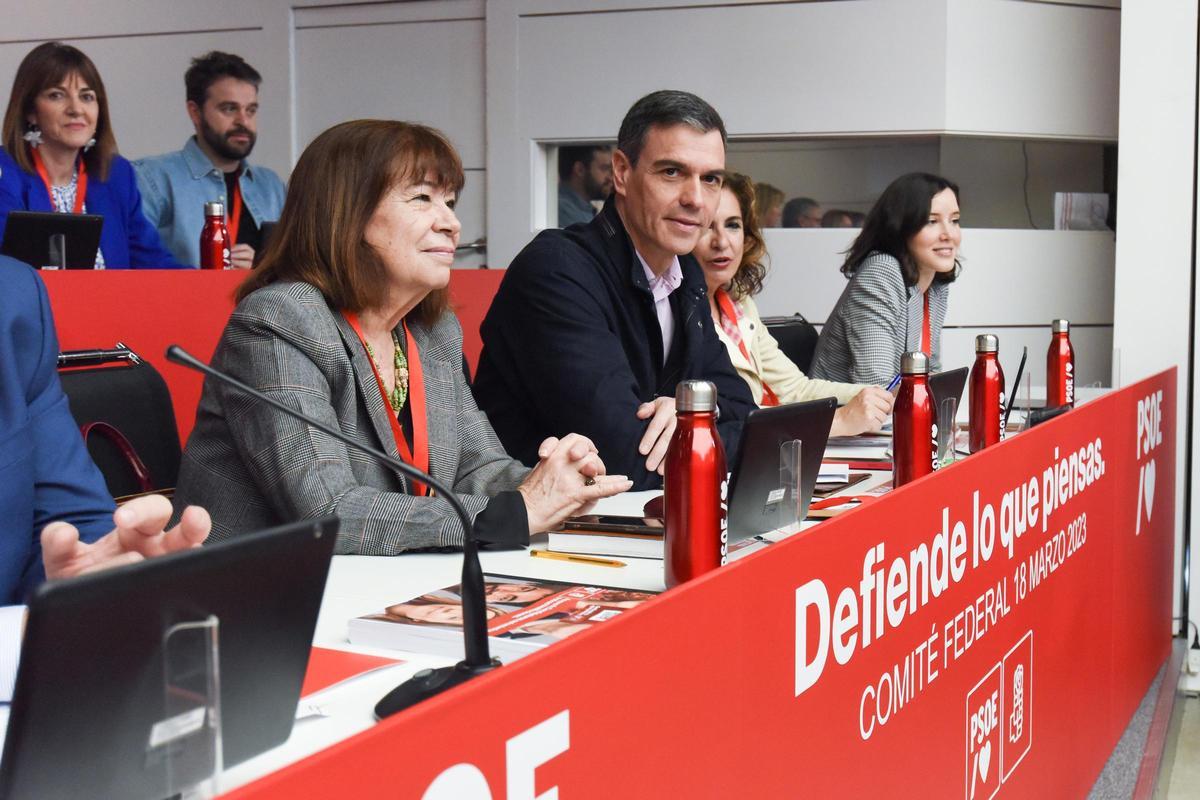 Sánchez avisa que el PP ha pasado de la "colisión" a la "colusión" con Vox