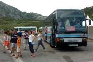 Nuevo servicio de buses no contaminantes en los Lagos de Covadonga
