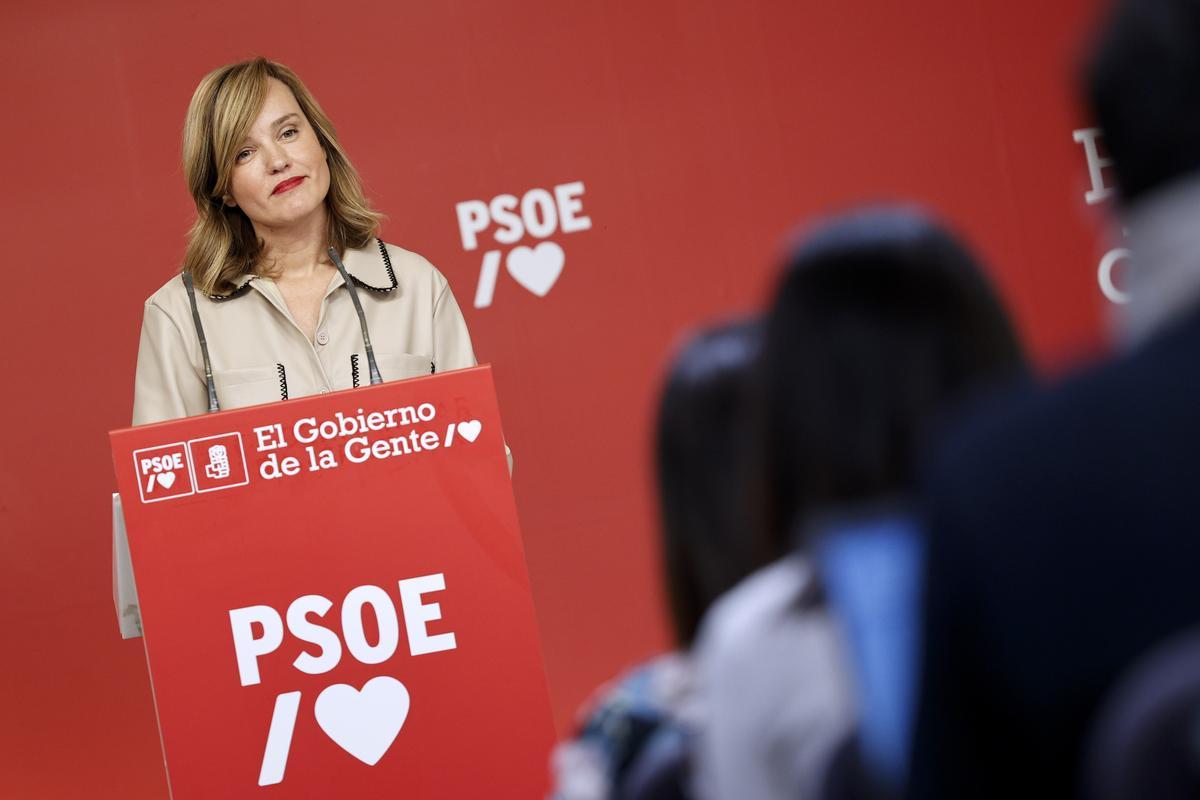 La ministra de Educación, Pilar Alegría, portavoz de la Ejecutiva del PSOE, que ha mantenido este lunes su primera reunión del año.  