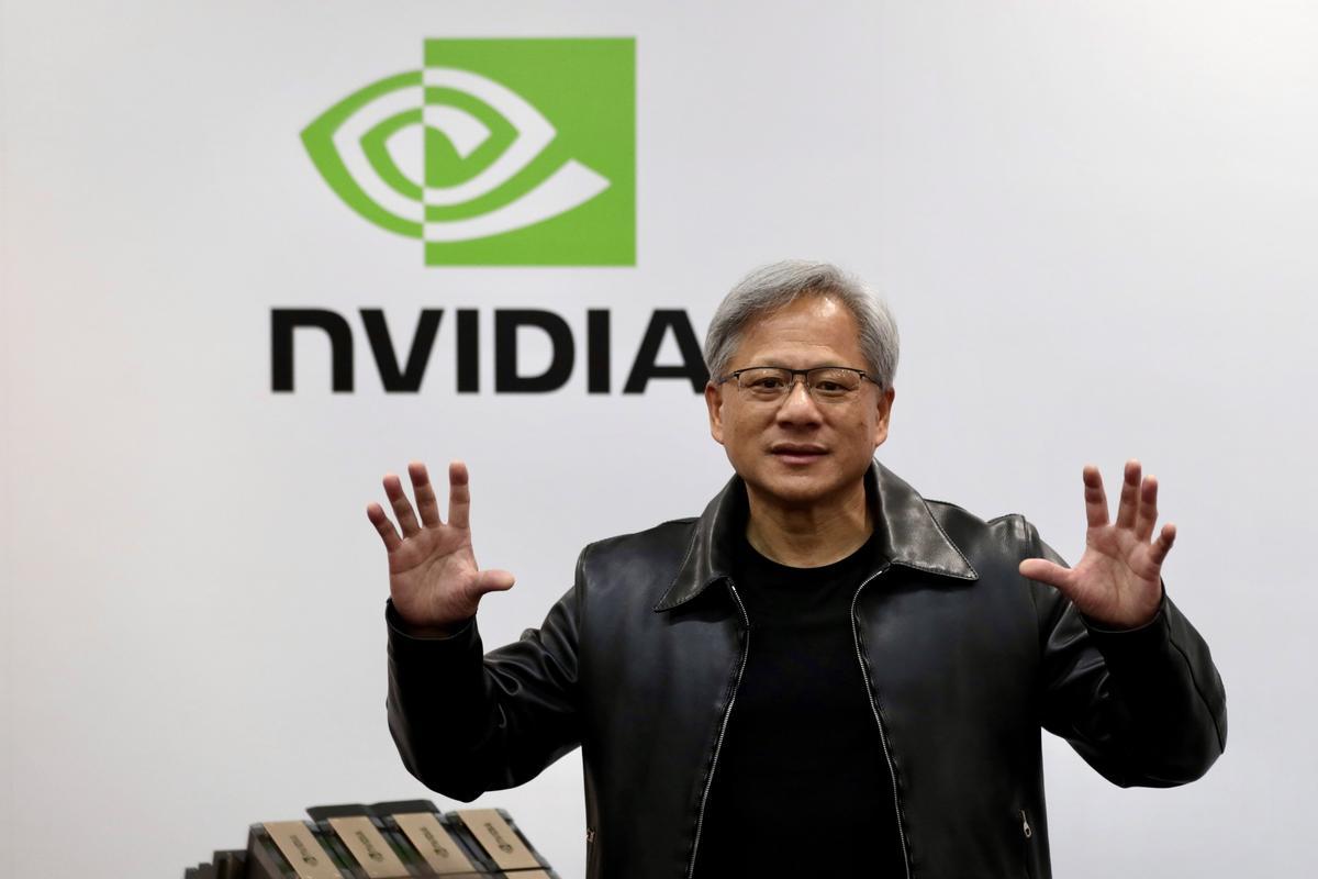 El cofundador y CEO de Nvidia, Jensen Huang, habla en Computex Taipéi 2023, en Taipéi, Taiwán, este 30 de mayo de 2023. EFE/EPA/Ritchie B. Tongo