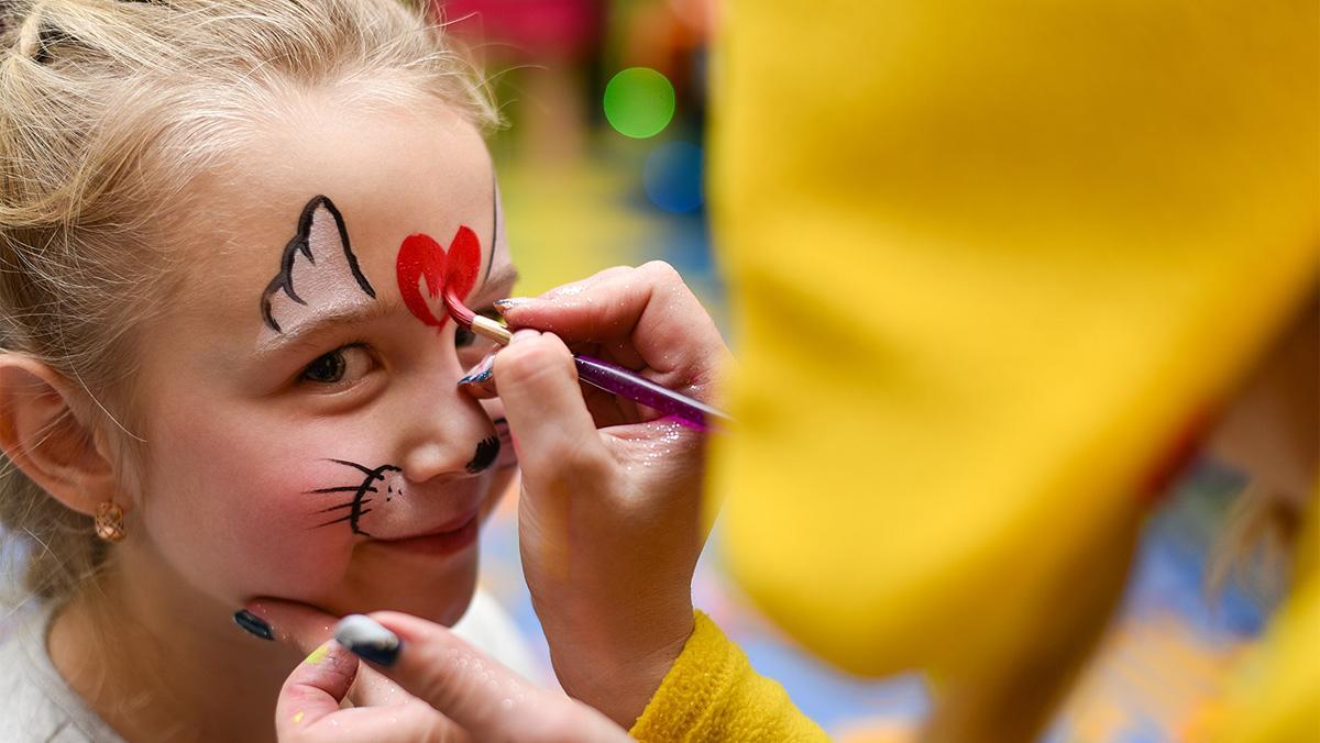 Carnaval | Estos son los ingredientes que debes evitar en el maquillaje de  Carnaval para niños | El Periódico de España