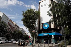 Imagen de archivo de la fachada de la sede del PP en la calle Génova de Madrid. EFE/ Ballesteros