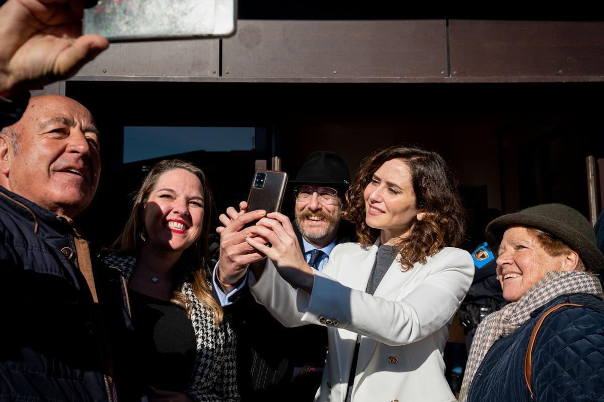 El Supremo multa a Ayuso por sus actos institucionales en la campaña de 2021 El Supremo multa a Ayuso por sus actos institucionales en la campaña de 2021