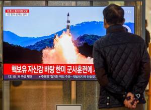 La televisión de Corea del Sur informa del lanzamiento de un misil por parte de Corea del Norte. Kim Jae-Hwan/SOPA Images via ZUM / DPA