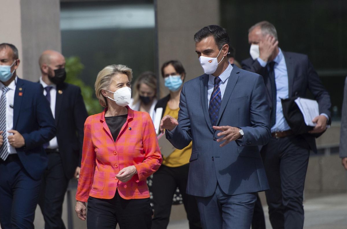 Archivo - La presidenta de la Comisión Europea, Ursula von der Leyen y el presidente del Gobierno, Pedro Sánchez, a su llegada a la reunión, en la sede de Red Eléctrica de España, a 16 de junio de 2021, en Alcobendas, Madrid (España). Archivo - La presidenta de la Comisión Europea, Ursula von der Leyen y el presidente del Gobierno, Pedro Sánchez, a su llegada a la reunión, en la sede de Red Eléctrica de España, a 16 de junio de 2021, en Alcobendas, Madrid (España).