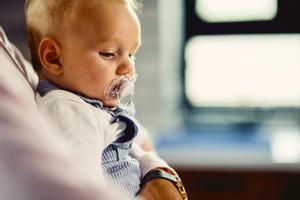 Chupete y lactancia: ¿le puedo dar el chupete a mi bebé?