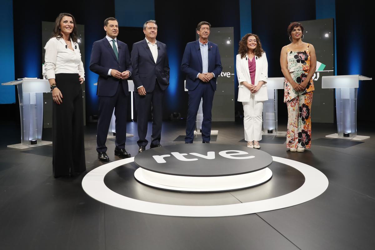 Los seis candidatos en las elecciones andaluzas del 19-J en el debate electoral celebrado en Radio Televisión Española.