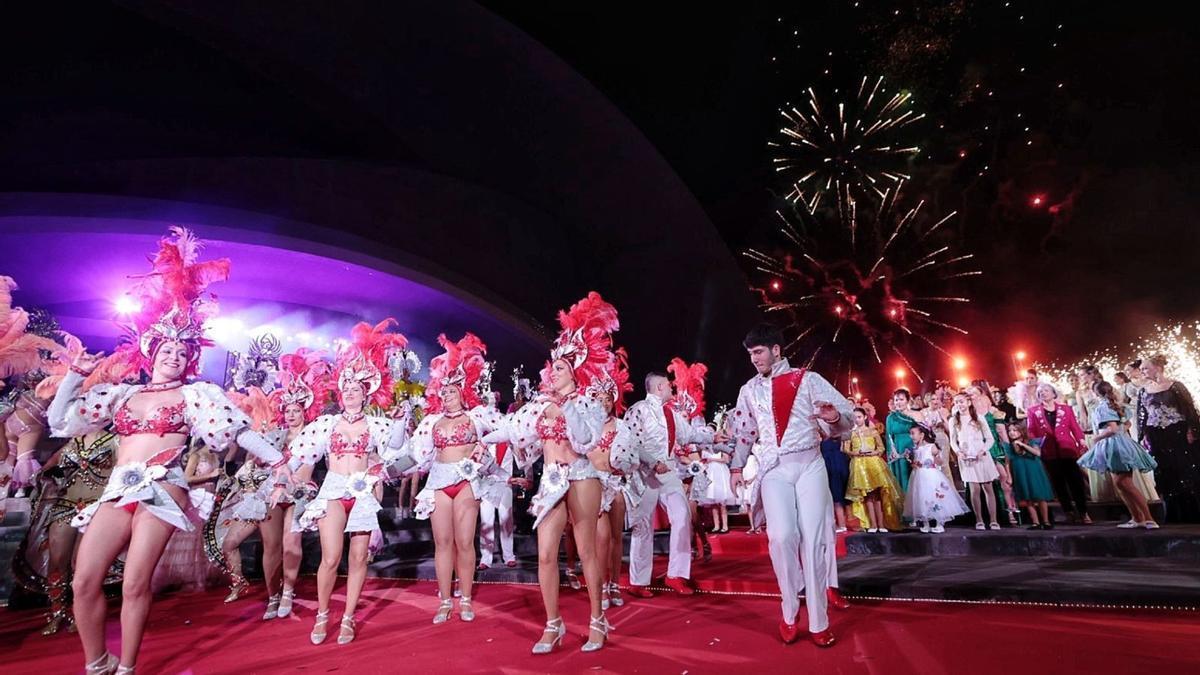 Santa Cruz se reencuentra con el Carnaval de la calle. María Pisaca