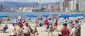 El turismo rozó ya antes de Semana Santa los 2,4 millones de empleos prepandemia