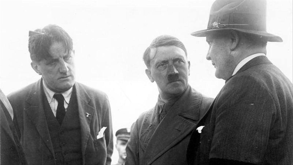 Ernst Hanfstaengl, ’Putzi’ (izquierda), junto a Hitler y Göring, el 21 de junio de 1932. 